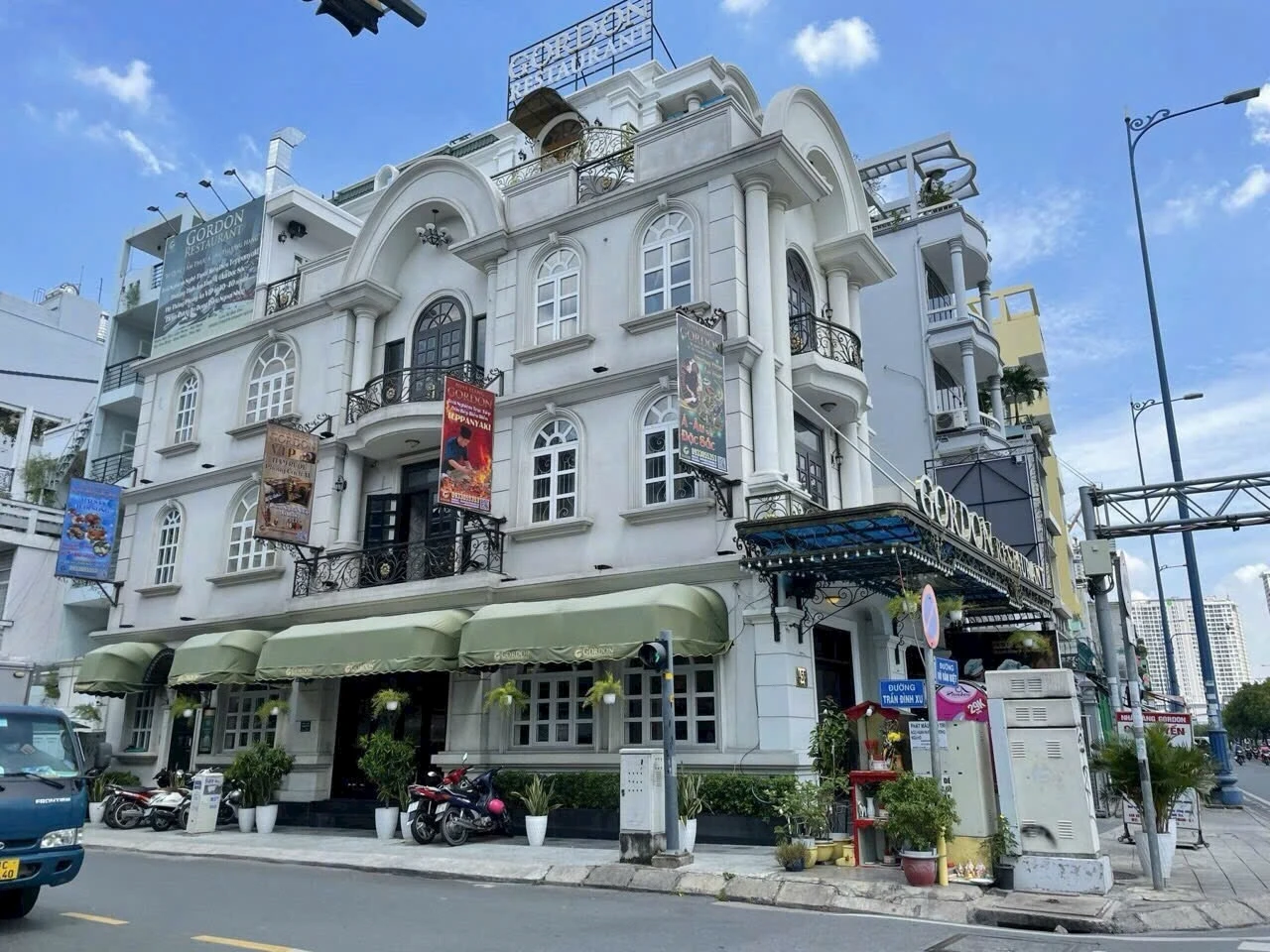 Bán Biệt Thự 454 - 456 Võ Văn Kiệt, Phường Cầu Ông Lãnh, Tp Hồ Chí Minh giá 120 tỷ