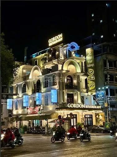 Bán Biệt Thự 454 - 456 Võ Văn Kiệt, Phường Cầu Ông Lãnh, Tp Hồ Chí Minh giá 120 tỷ