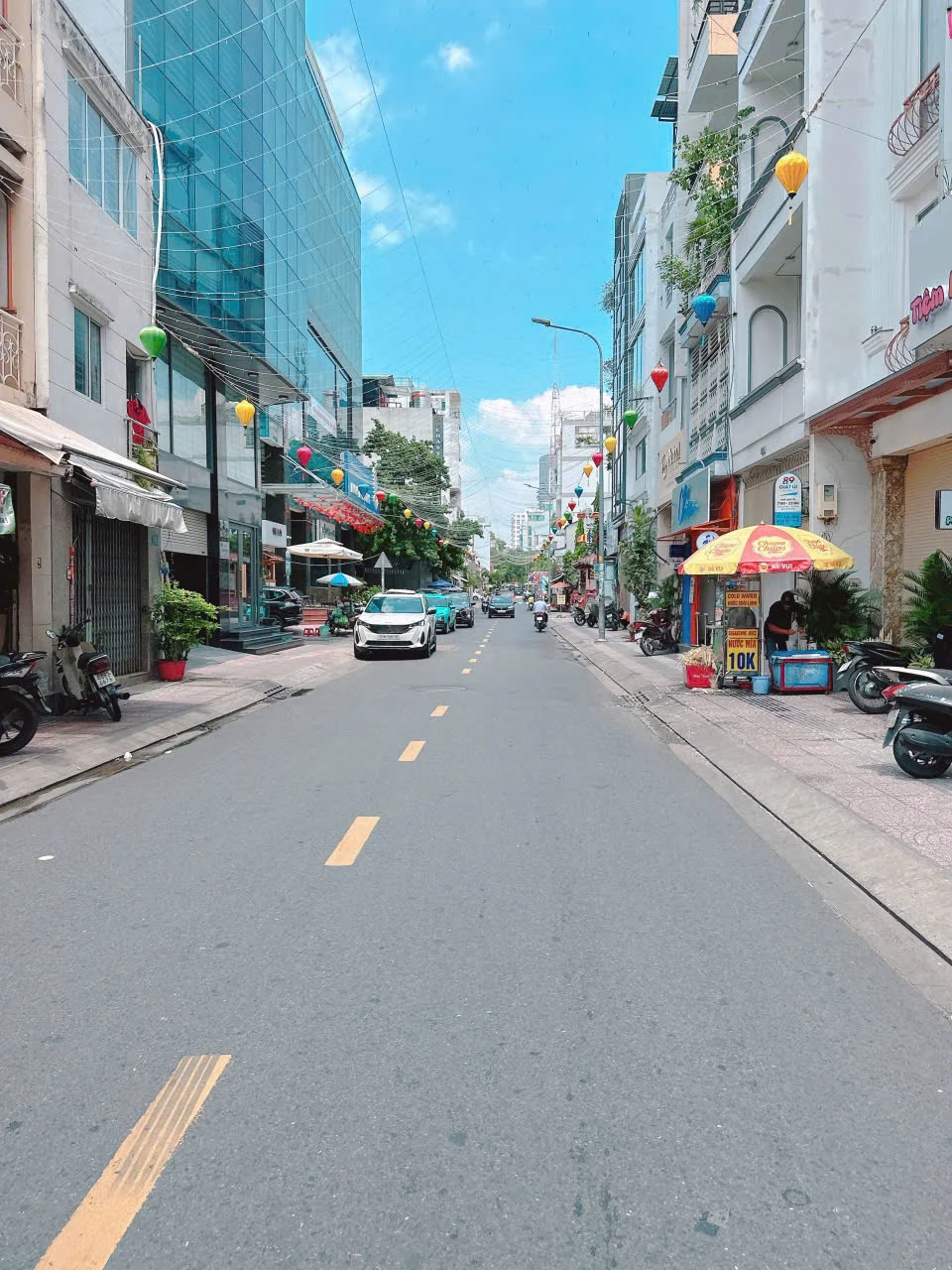 Bán nhà mặt tiền 118 Mai Thị Lựu, Phường Tân Định, Tp Hồ Chí Minh giá 18 tỷ  900 triệu