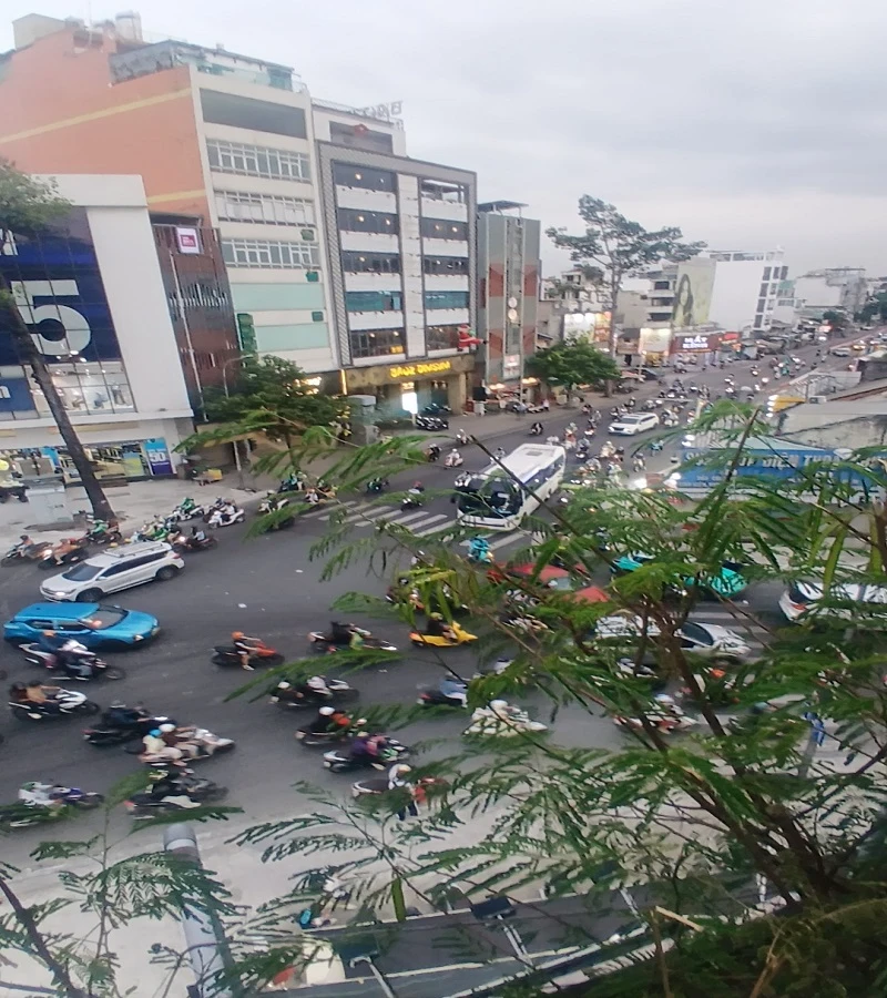 Bán căn hộ CC mặt tiền Trần Phú ngay ngã 4 Nguyễn Tri Phương, P7, Q5, 59m2, 2 tầng
