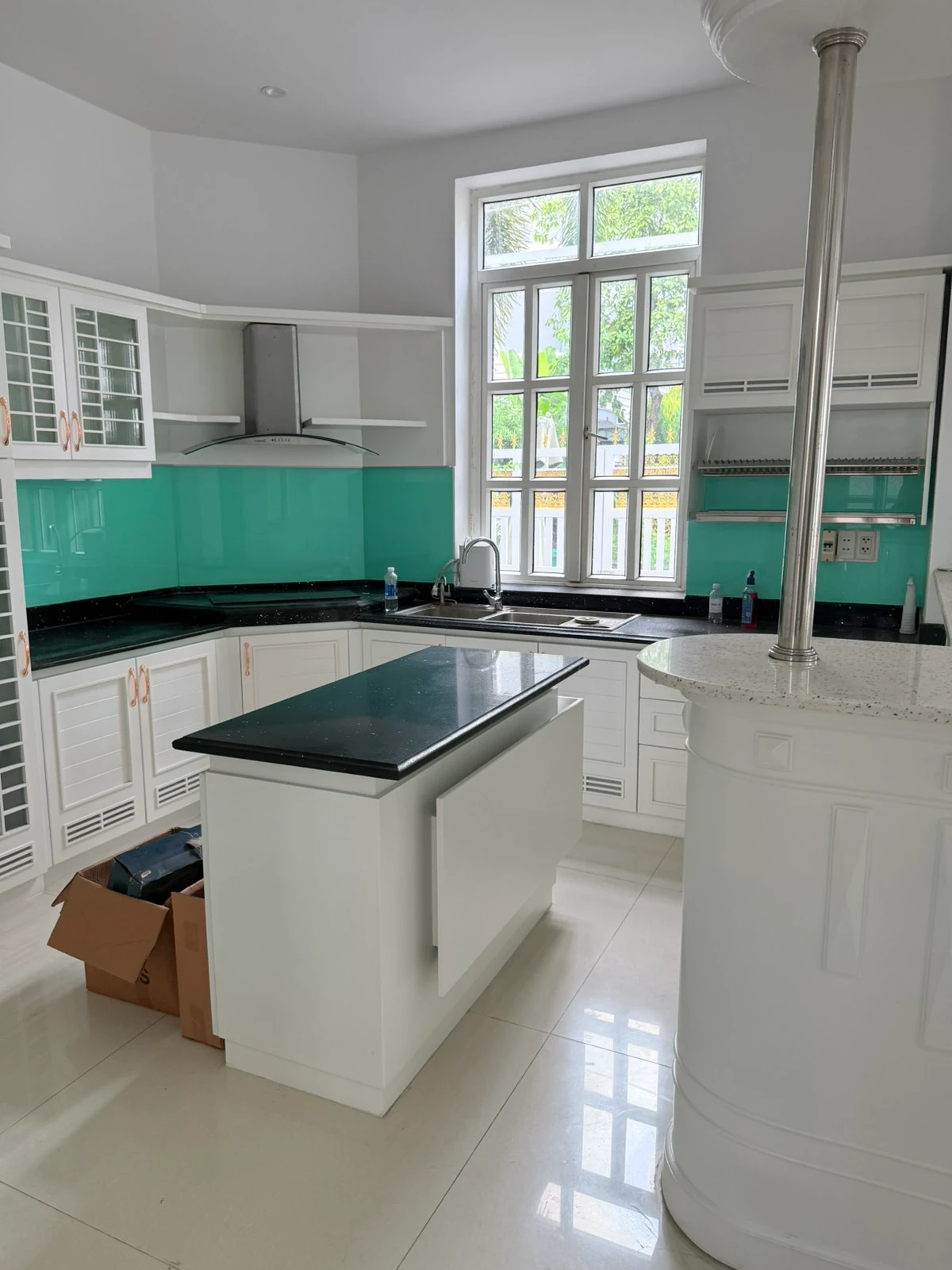 cho thuê dài hạn biệt thự tại khu compound Sadeco Sông Ông Lớn giá 60 tỷ
