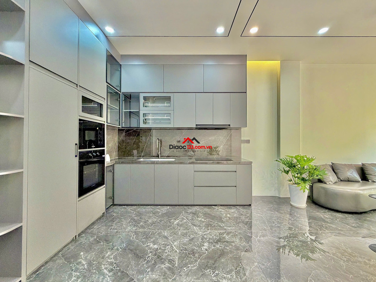 Bán nhà khu cán bộ về hưu, hẻm 8m xe hơi ngủ trong nhà