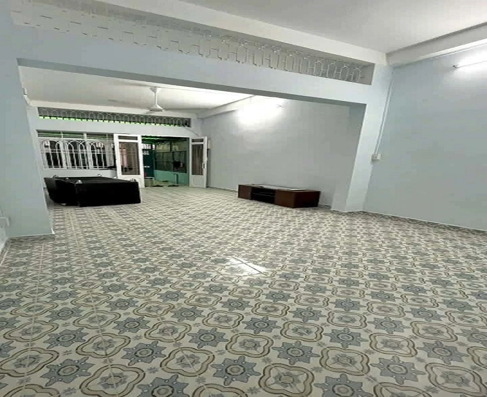 Bán nhà đường Cách Mạng Tháng 8, P, Hoà Hưng TP HCM, 64m2, 2 tầng. giá tốt