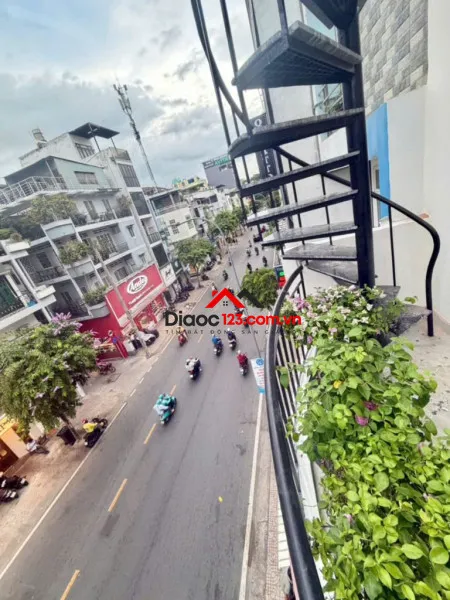 Bán nhà mặt tiền 710 nguyễn đình chiểu, phường bàn cờ, tp hồ chí minh giá 12 tỷ  900 triệu