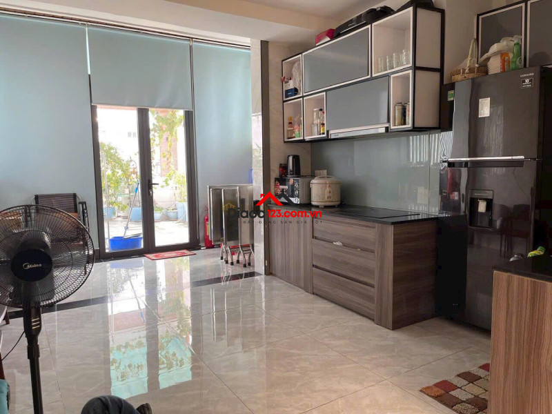 Bán nhà mặt tiền Đường Đồ Sơn, Phường 4, Quận Tân Bình, TP HCM