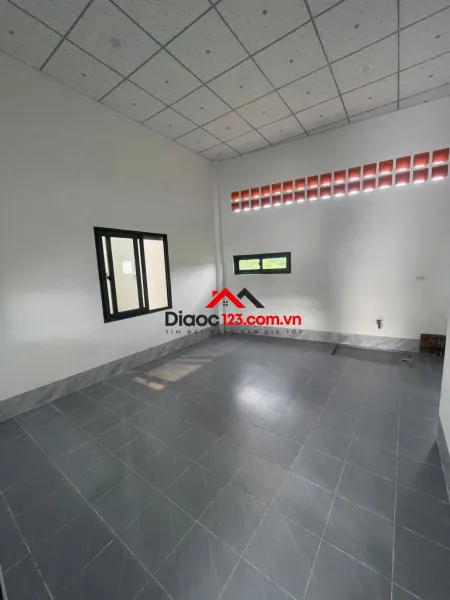 Bán gấp nhà mới xây 300m2 full thổ cư kcn phước đông