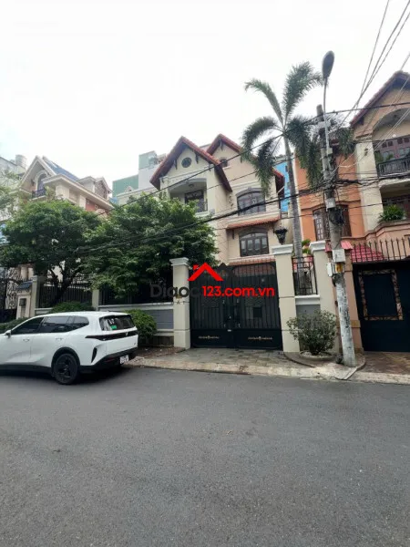 Bán biệt thự 781/d5 lê hồng phong, phường hòa hưng, tp hồ chí minh giá 105 tỷ