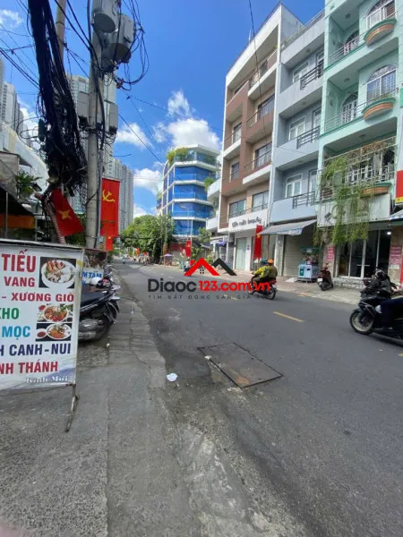 Bán nhà 2 mặt tiền 135/20a nguyễn hữu cảnh, 9,8 tỷ, 73m2 siêu hot