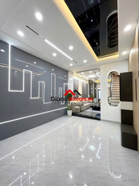 Bán nhà 1 trệt 2 lầu sân thượng gần tu viện khánh an an phú đông