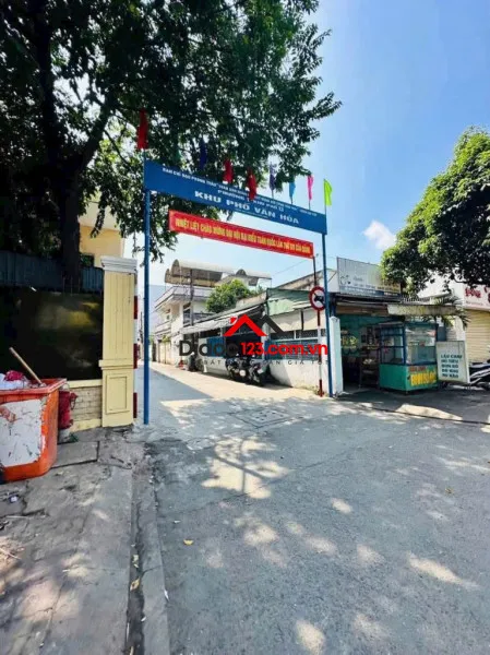 Bán nhà 300/28 - 28a phường hạnh thông, tp hồ chí minh giá 18 tỷ  500 triệu