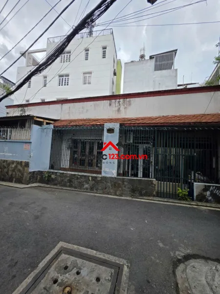 Bán nhà 888/13 lạc long quân, phường tân hòa, tp hồ chí minh giá 5 tỷ  900 triệu