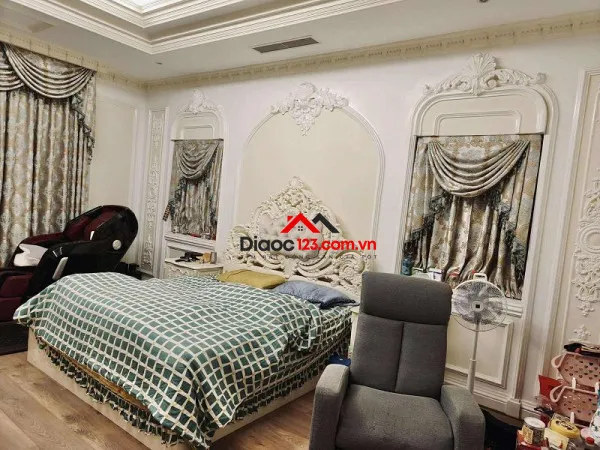 Bán biệt thự đảng cấp, hẻm 8m, đường bành văn trân, p7, tân bình cũ, 350m², 5 tầng, thang máy, ngan