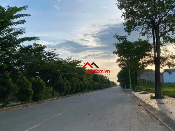 Bán đất nền view kênh sông 100 m 2 giá 1,45 tỷ còn thương lượng