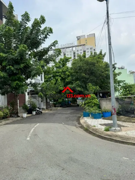 Bán đất nền xuất nhập khẩu tổng hợp 2 giá mềm nhất năm 202