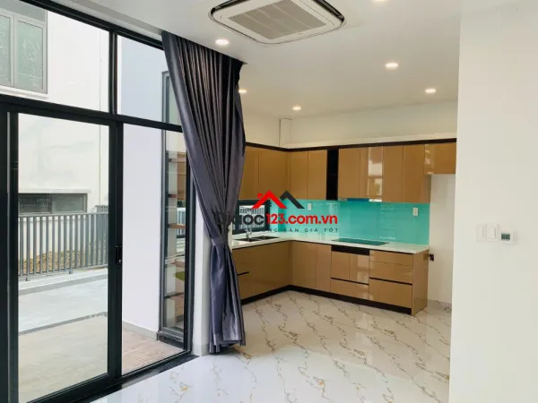 Cho thuê biệt thự song lập 8x20 khu đô thị đông tăng long quận 9 củ nhà đã hoàn thiện giá 16,5tr/th