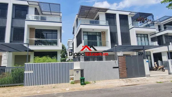 Giá ngợp biệt thự 8x20 khu đô thị đông tăng long quận 9 củ giá 11 tỷ nay hạ còn 10,5 tỷ.