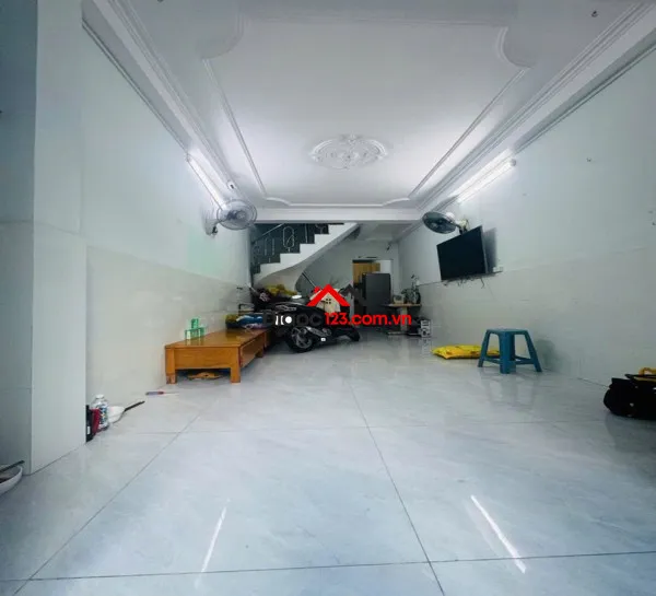 Bán nhà hxh lê trọng tấn, bình hưng hoà, bình tân cũ, 38m2, 2 tầng, chỉ nhỉnh 3 tỷ.