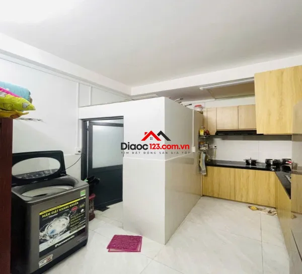 Bán nhà hxh lê trọng tấn, bình hưng hoà, bình tân cũ, 38m2, 2 tầng, chỉ nhỉnh 3 tỷ.
