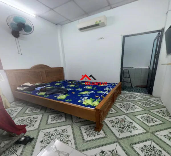 Bán nhà hxh lê trọng tấn, bình hưng hoà, bình tân cũ, 38m2, 2 tầng, chỉ nhỉnh 3 tỷ.