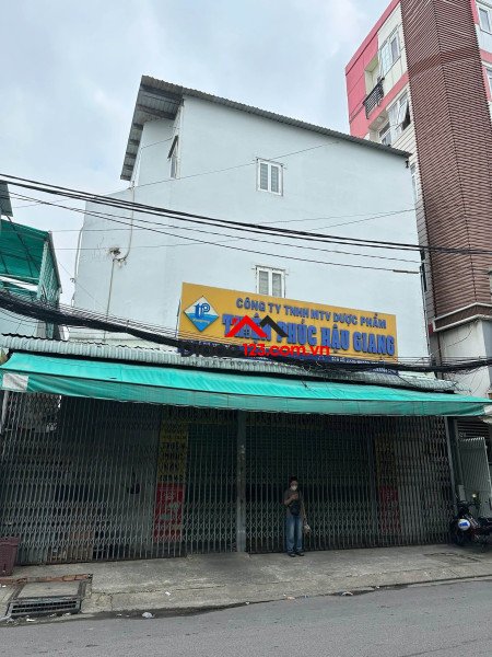 📍nguyễn giản thanh, phường 15, quận 10 💥diện tích : 11 x 13m cn 141m2 🏡3tầng cũ , tiện xây mới