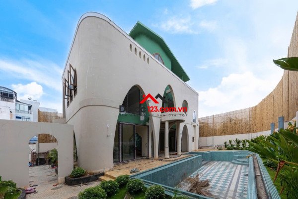 💥💥diện tích: 8x28m nở hậu 27m, dtcn 478m2 🏡3t, hồ bơi, sân vườn 📕p