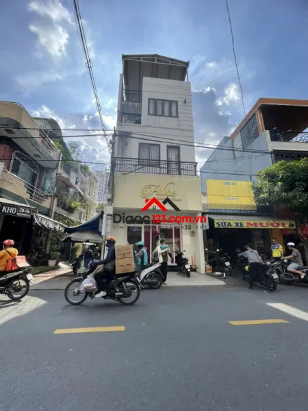 Bán nhà mặt tiền tại Nguyễn Hồng Đào, Phường Tân Bình, Tp Hồ Chí Minh giá 14 tỷ  800 triệu