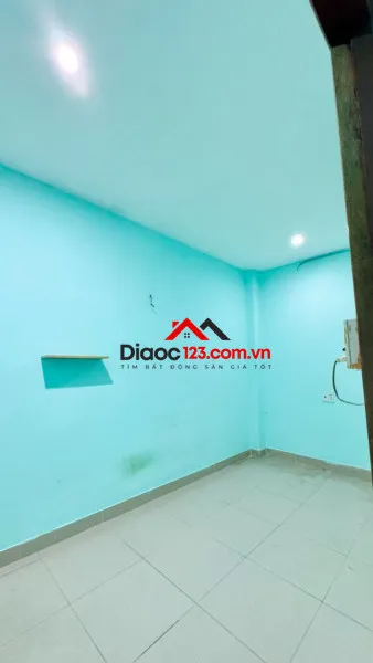 Cho thuê nhà hẻm 373 lý thường kiệt, 3,5x17m, 2 lầu, giá 17 triệu tl