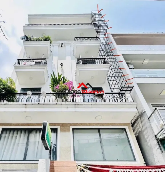 Bán chdv 4 - 6 phó đức chính, phường gia định, tp hồ chí minh giá 21 tỷ