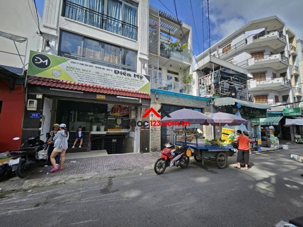 💥bán🏡mtkd q10💥ngang  5.3m × 13m  💥dt công nhận: 63 m2, dtsd: 365 m2