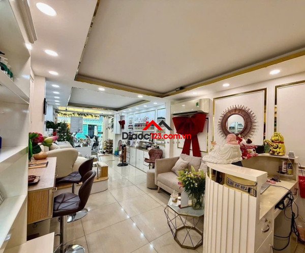 💥💥 bán nhà mtkd q10💥ngang 3 x 17m cn 38.4m2 🏡4 tầng - 5 phòng + mb