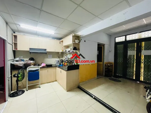 Nhà 2 mặt tiền – đang chi thuê văn phòng trung mỹ tây