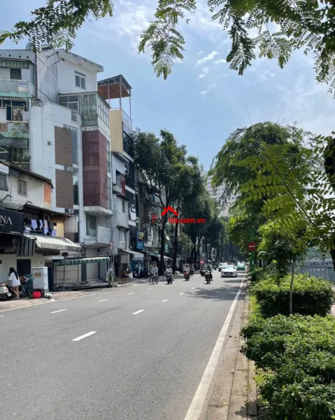 Bán Văn Phòng, Toà Nhà tại Trường Sa, Phường Nhiêu Lộc, Tp Hồ Chí Minh giá 34 tỷ