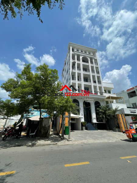 Bán nhà mặt tiền tại 119 Đường Quốc Hương, Phường Thảo Điền, Quận 2