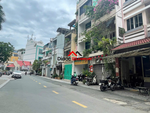 Bán nhà mặt tiền Đường Nguyễn Văn Nguyễn, Phường Tân Định, Quận 1