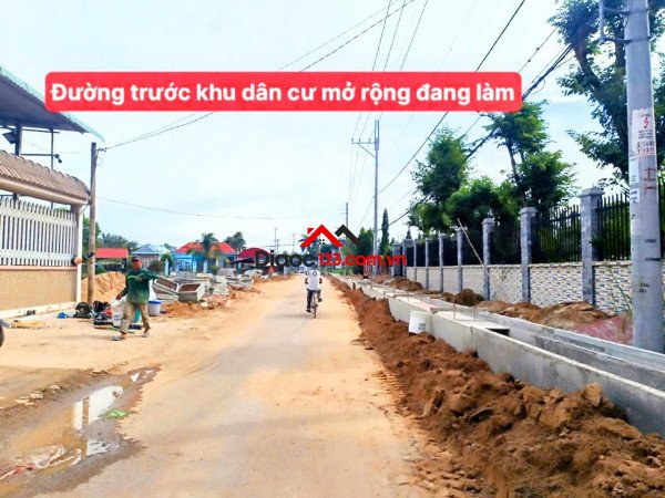 5 lô liền kề tân phú trung, Củ Chi 80 đến 100m2, sổ riêng, thổ cư, giá 1ty400