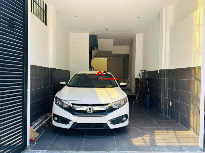 Bán nhà riêng Hẻm Xe Hơi 496 Đường Lã Xuân Oai, Phường Long Trường, Quận 9, TP HCM