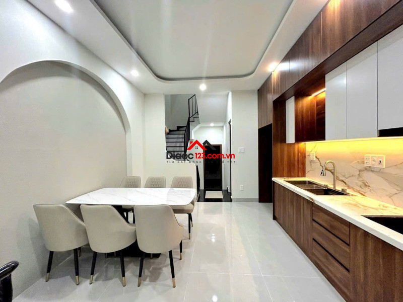 Bán nhà riêng Hẻm Xe Hơi 496 Đường Lã Xuân Oai, Phường Long Trường, Quận 9, TP HCM