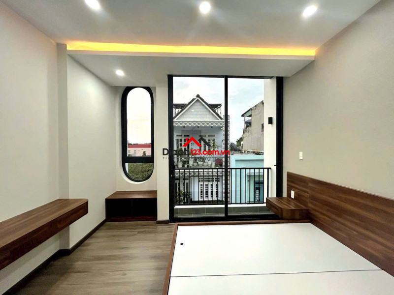 Bán nhà riêng Hẻm Xe Hơi 496 Đường Lã Xuân Oai, Phường Long Trường, Quận 9, TP HCM