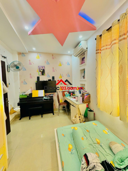 Bán nhà 4 Lầu HXH 201 Đường Nguyễn Xí, Phường 26, Quận Bình Thạnh, TP HCM
