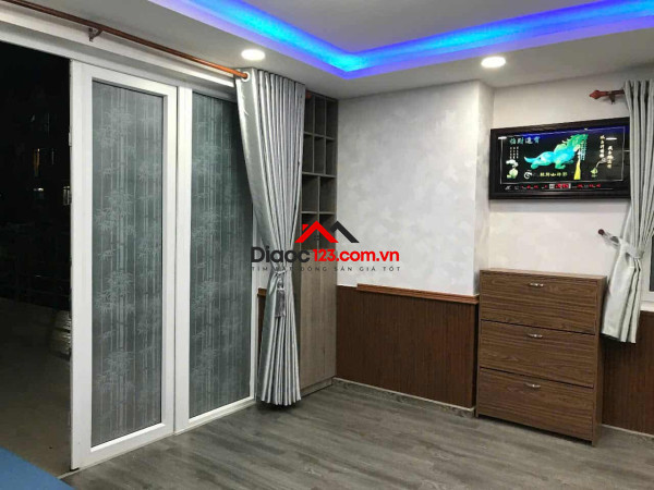 Cần Bán Shophouse Block A1 Chung Cư Đạt Gia Tam Phú Thủ Đức