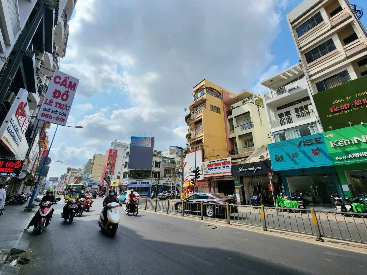 Bán nhà mặt tiền hai bà trưng, tân định, q1, hồ chí minh.